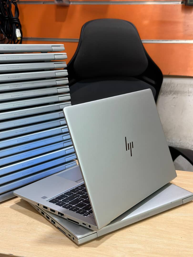 HP Elitebook 830 G5