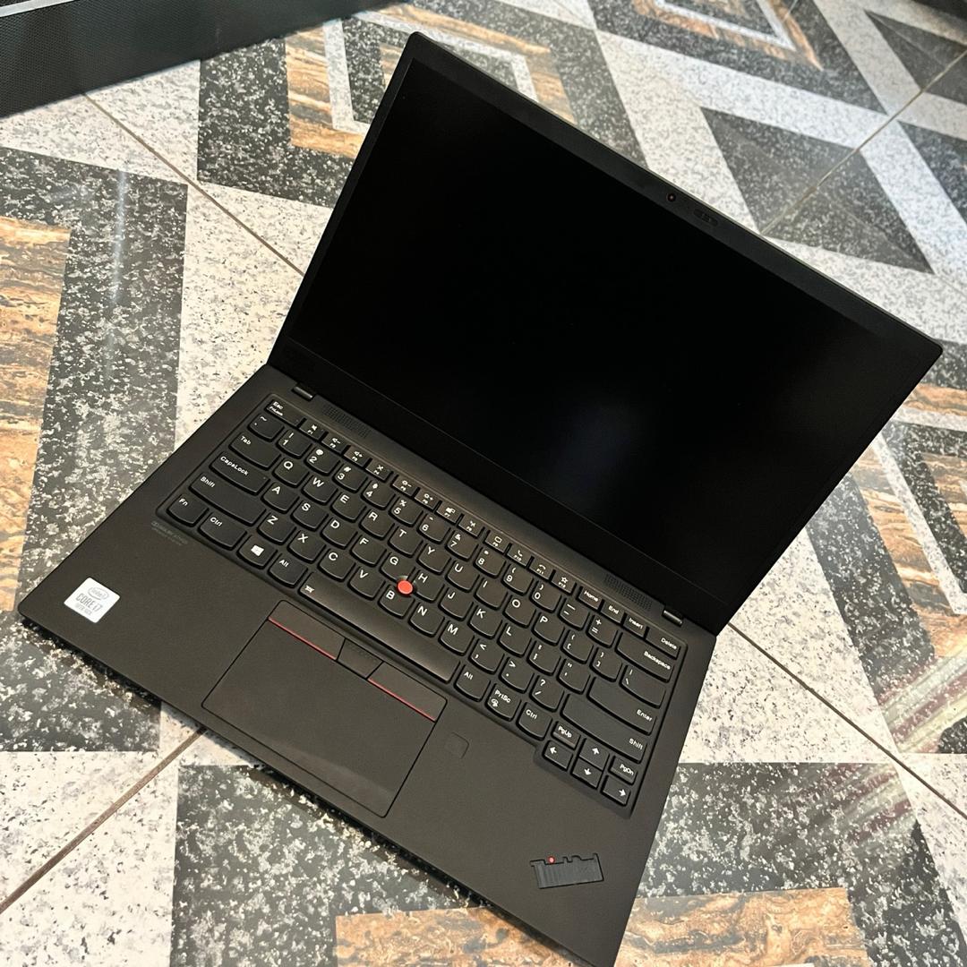 LENOVO THINKPAD X1 CARBON