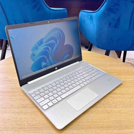HP LAPTOP 15 RYZEN 5